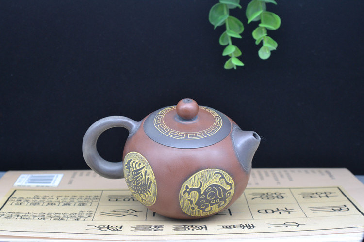四神兽坭兴陶茶壶